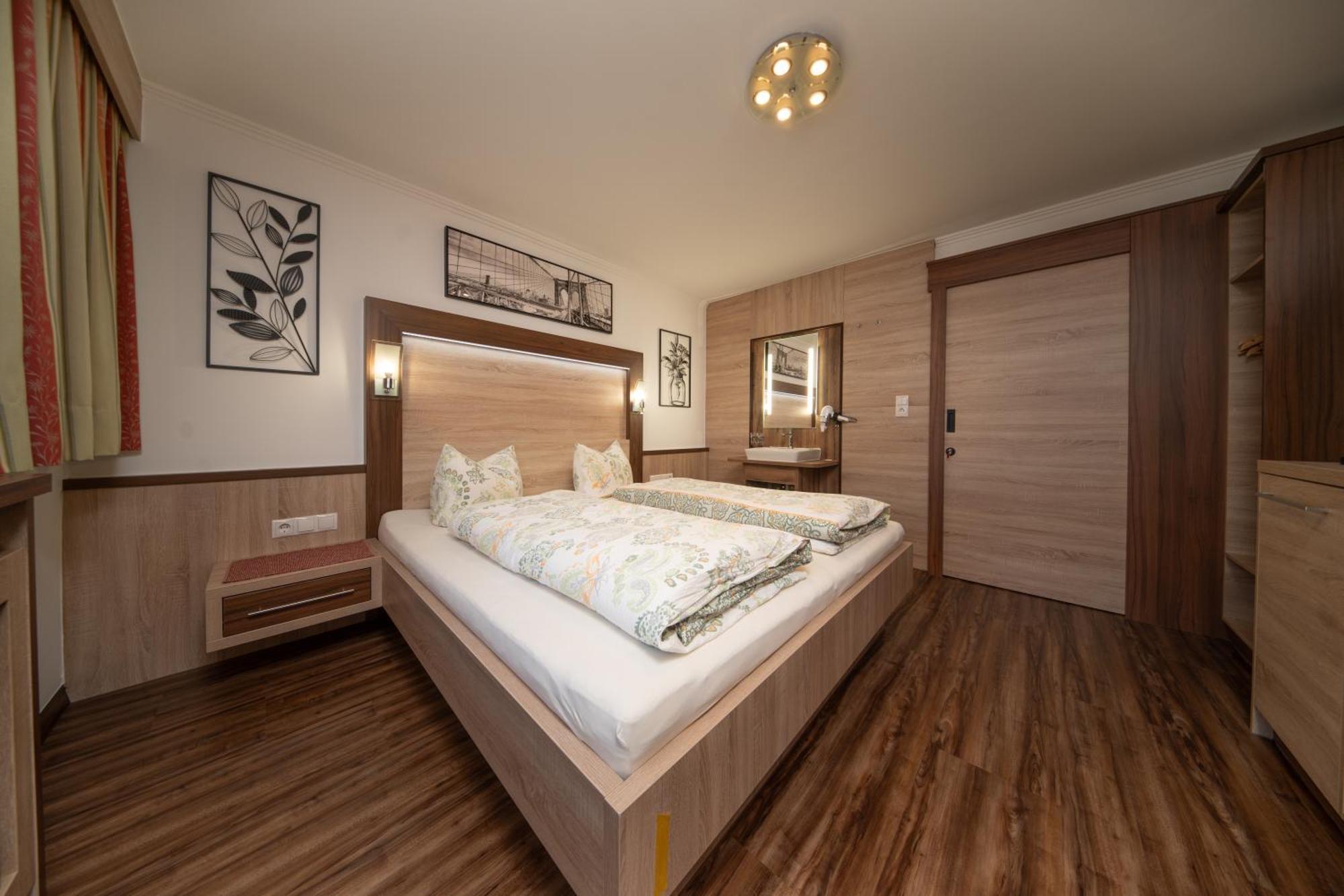 Haus Alexander Apartment Längenfeld Екстериор снимка