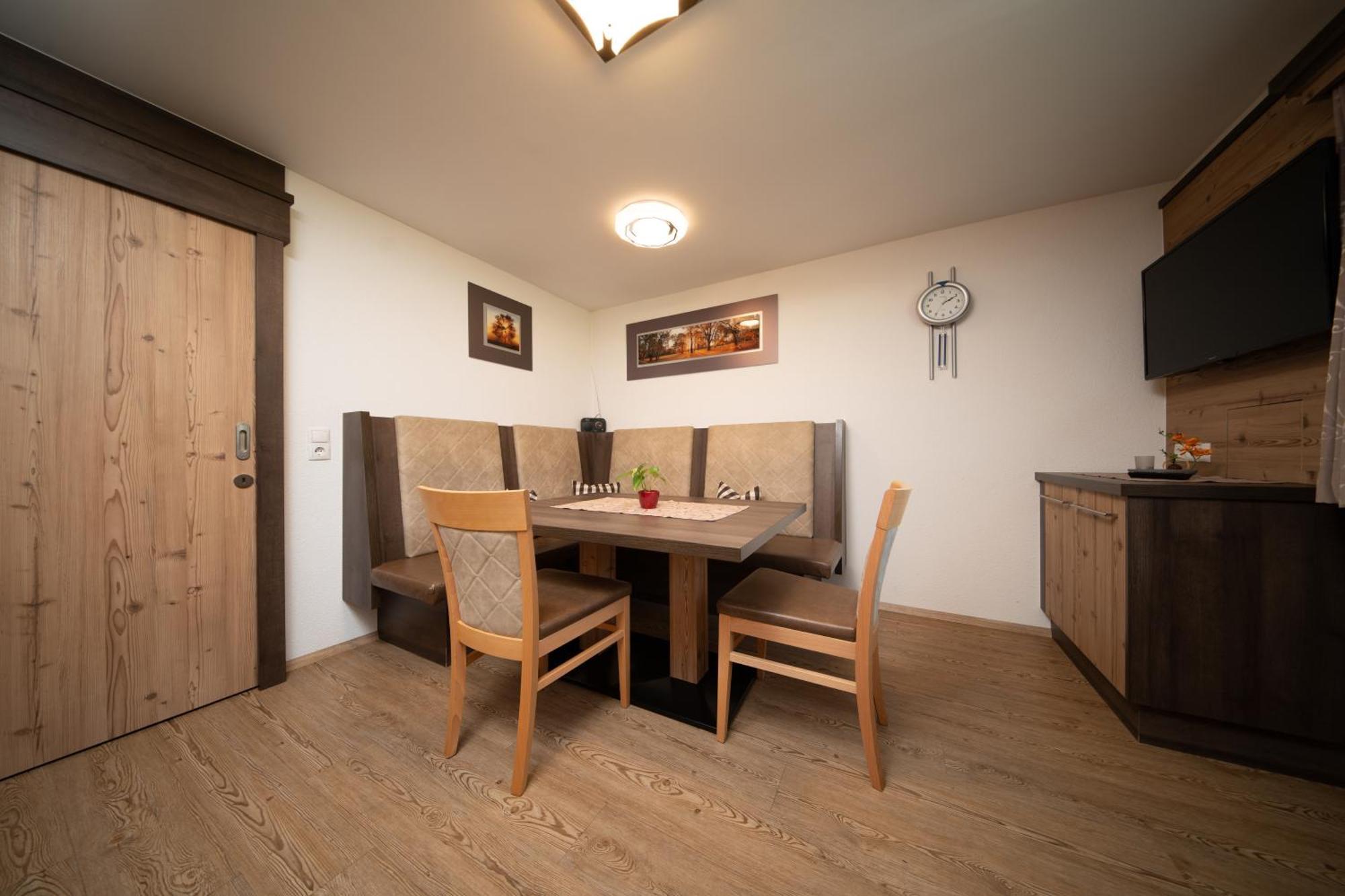 Haus Alexander Apartment Längenfeld Екстериор снимка