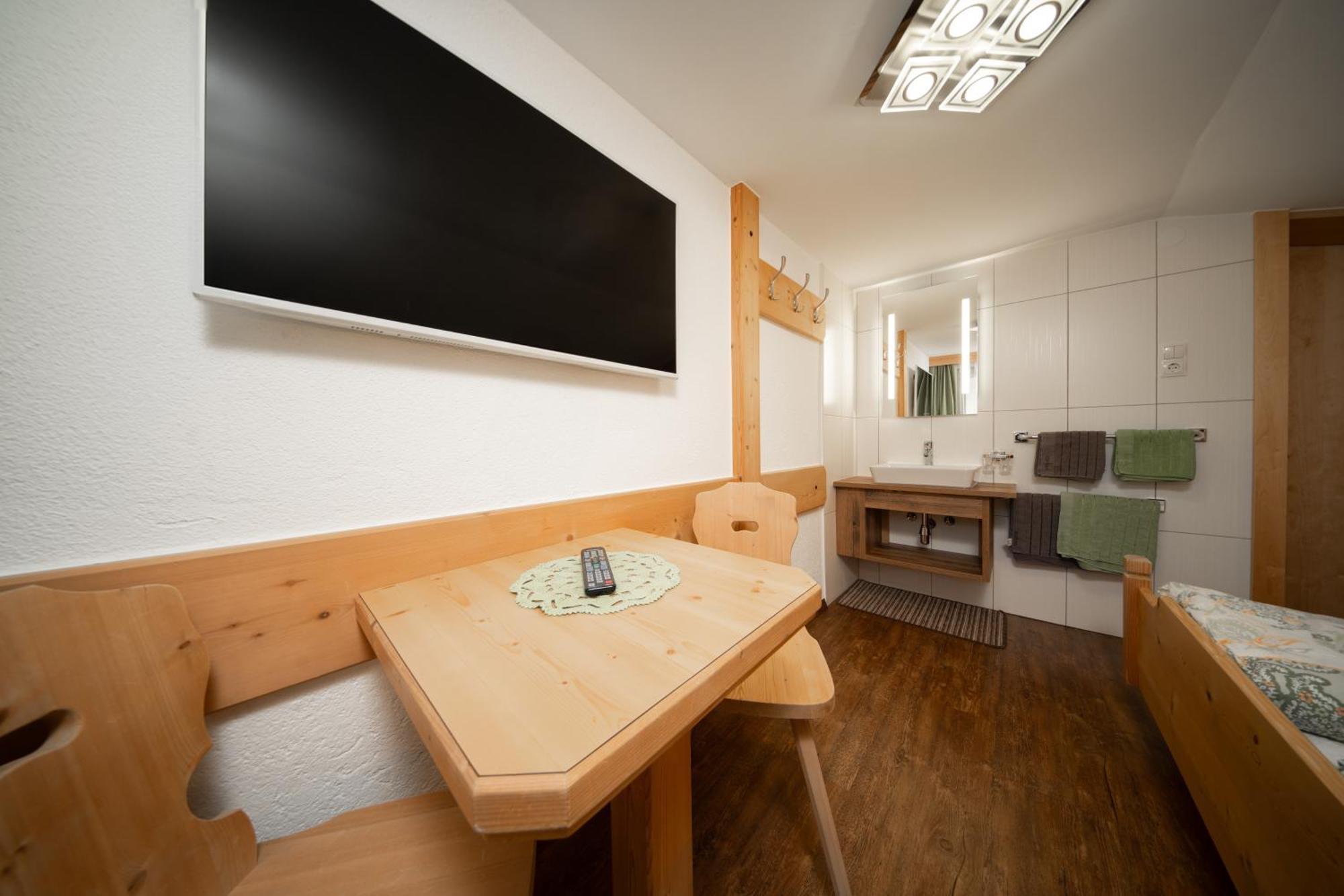 Haus Alexander Apartment Längenfeld Екстериор снимка